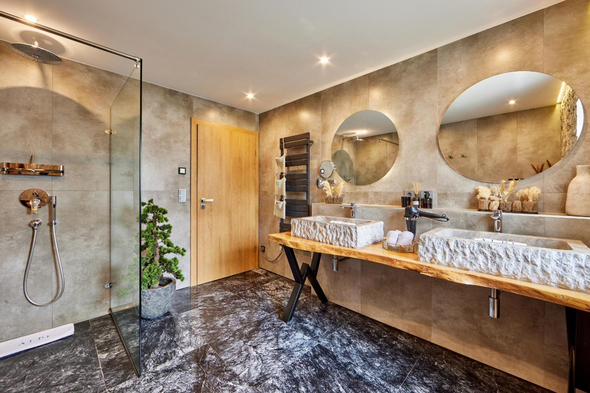 Private & Garden Alpi Apartment *